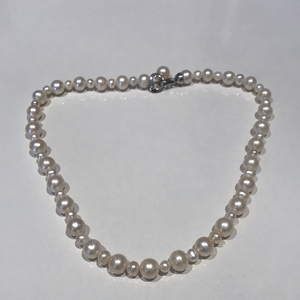 Mixed Round Pearl Necklaces and Bracelets