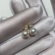 Load image into Gallery viewer, Princesses Akoya Sea Pearls Studs 7-7.5MM