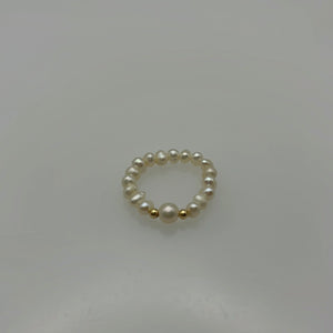 Elastic Pearl Ring 01