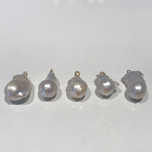 Load image into Gallery viewer, Masssive Baroque Pendents