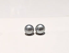 Load image into Gallery viewer, Freshwater Pearl Stud Earrings 9-10mm in Sterling Silver
