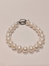 Load image into Gallery viewer, Freshwater Pearl Bracelet 9-10mm in Stainless Steel
