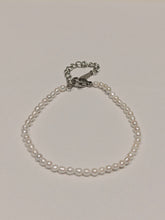 Load image into Gallery viewer, 2-3MM Mini Pearl Bracelet
