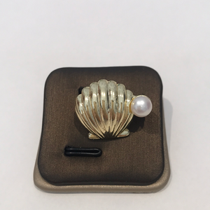 Shell Brooch