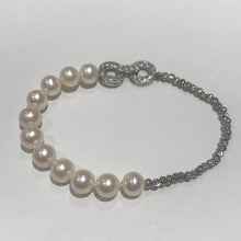 Load image into Gallery viewer, Designer ‘s special Freshwater Pearl Bracelets
