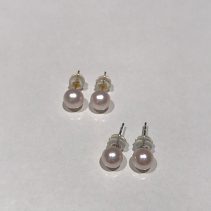 18K Golds 4-5MM Akoya Sea Pearl Studs