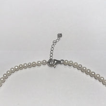 Load image into Gallery viewer, 3-4MM Baby Round Freshwater Pearl Chocker
