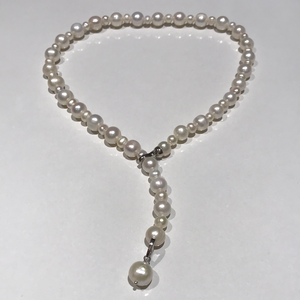 Mixed Round Pearl Necklaces and Bracelets