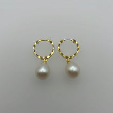 Load image into Gallery viewer, Hoop Freshwater Pearl Earrings
