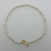 Load image into Gallery viewer, Bud Freshwater Pearl Necklaces

