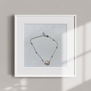 Baroque Pearl and Silver Chain Bracelet