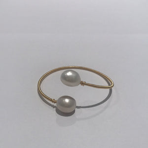 14K Gold Wire Baroque Freshwater Pearl Bangle