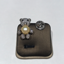 Load image into Gallery viewer, Bear Brooches with Freshwater Pearls
