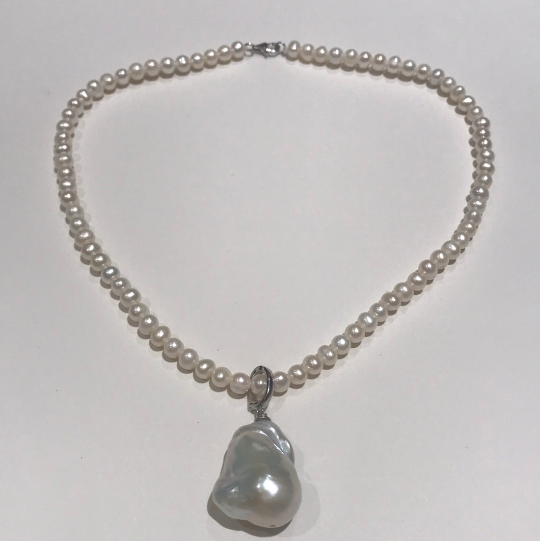 Necklace with Baroque Pendents Silver