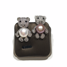 Load image into Gallery viewer, Bear Brooches with Freshwater Pearls
