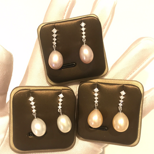 Elegant Tear Drop Pearl Earrings