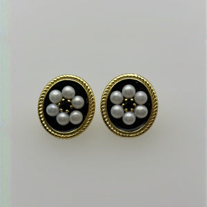 Multi Pearl Studs