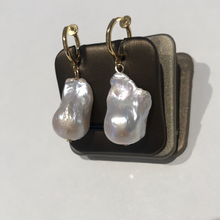 Load image into Gallery viewer, Massive Baroque Pearl Ear Clips
