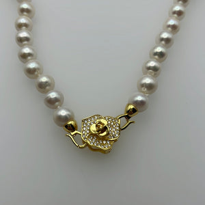 9-10MM Round Pearl Necklaces With Rose Clasps