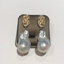 Load image into Gallery viewer, Baroque Freshwater Pearl Earrings
