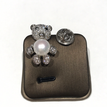 Load image into Gallery viewer, Bear Brooches with Freshwater Pearls
