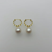 Load image into Gallery viewer, Hoop Freshwater Pearl Earrings
