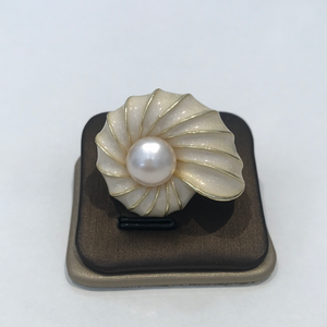 Shell Brooch