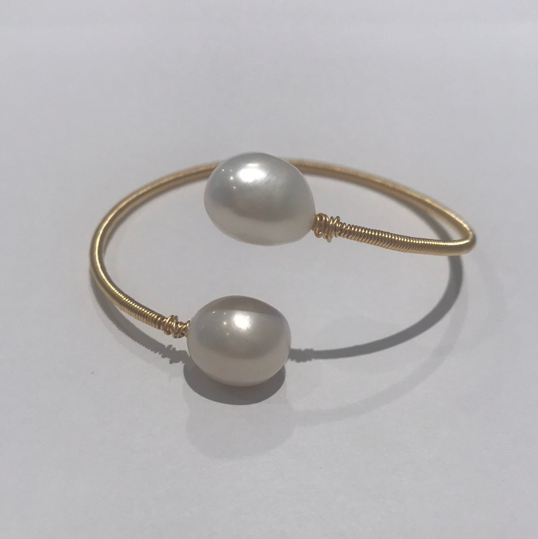 14K Gold Wire Baroque Freshwater Pearl Bangle