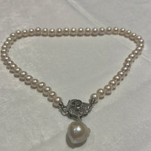 Load image into Gallery viewer, Rose 8-9 MM Premium Freshwater Pearl Set
