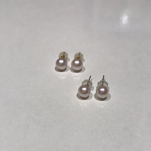 18K Golds 4-5MM Akoya Sea Pearl Studs