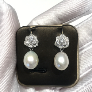Sterling Silver Rose Finest Freshwater Pearl Earrings