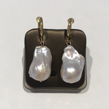 Load image into Gallery viewer, Massive Baroque Pearl Ear Clips
